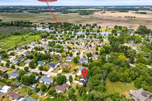 1163 Gruennert Ct, Jefferson, WI 53549 - Photo 4