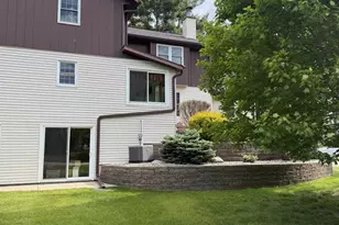 840 Saddle Ridge, Portage, WI 53901 - Photo 2