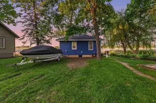 W10581 Hickory Grove Rd, Fox Lake, WI 53933 - Photo 32