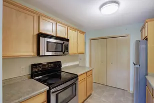 8206 Starr Grass Dr, Madison, WI 53719 - Photo 18