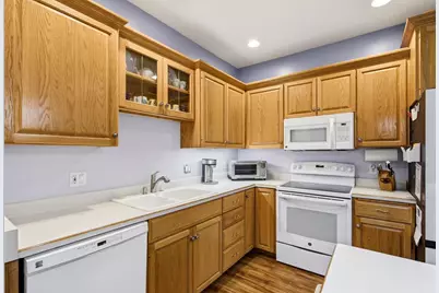 6802 Raymond Road #108, Madison, WI 53719 - Photo 8