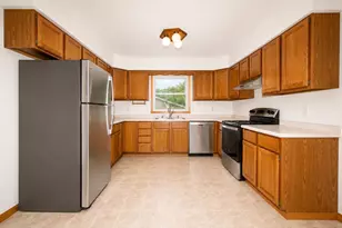 5753-5755 Lacy Rd, Fitchburg, WI 53711 - Photo 4