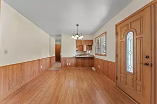215 8th St, Reedsburg, WI 53959 - Photo 6