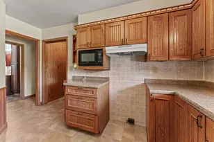 215 8th St, Reedsburg, WI 53959 - Photo 12