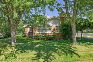 215 8th St, Reedsburg, WI 53959 - Photo 44