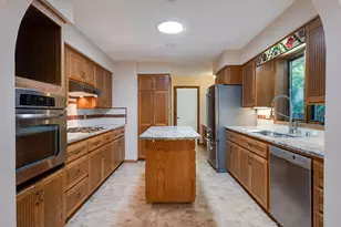 1025 Chapin Ln, Stoughton, WI 53589 - Photo 10