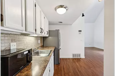 545 D'Onofrio Drive #8, Madison, WI 53719 - Photo 10
