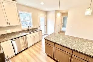 309 Orchid Ave, Stoughton, WI 53589 - Photo 8