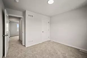 400 Michelle Ln, Cottage Grove, WI 53527 - Photo 20