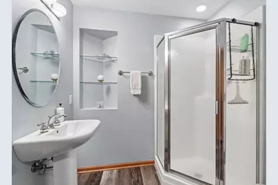 1917 Winchester Way, Waunakee, WI 53597 - Photo 32