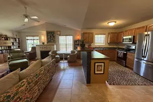 4636 Woodgate Dr, Janesville, WI 53546 - Photo 12