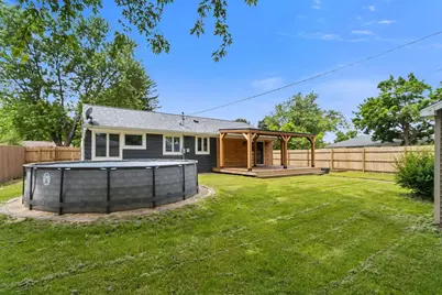 221 Highland Avenue, Portage, WI 53913 - Photo 4