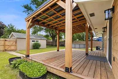 221 Highland Avenue, Portage, WI 53913 - Photo 8