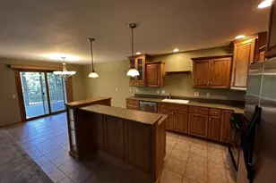 2401 Autumn Crest Rd, Stoughton, WI 53589 - Photo 4