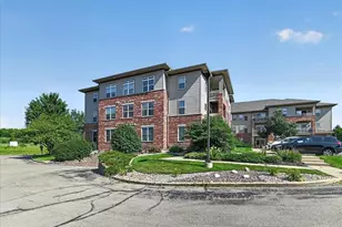 141 Metro Terrace, Madison, WI 53718 - Photo 6