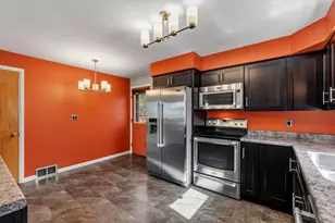 704 E South St, Beaver Dam, WI 53916 - Photo 10