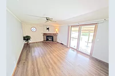 751 N Wright Road, Janesville, WI 53546 - Photo 10