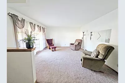 751 N Wright Road, Janesville, WI 53546 - Photo 4