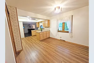 751 N Wright Road, Janesville, WI 53546 - Photo 8