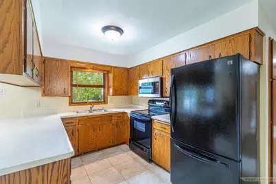1710 Michigan Avenue, Sun Prairie, WI 53590 - Photo 10