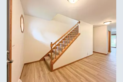 512 Old Indian Trail, DeForest, WI 53532 - Photo 8