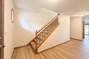 512 Old Indian Trail, DeForest, WI 53532 - Photo 8