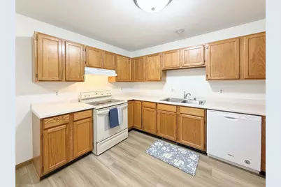 512 Old Indian Trail, DeForest, WI 53532 - Photo 18