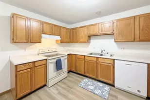 512 Old Indian Trail, DeForest, WI 53532 - Photo 18