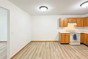 512 Old Indian Trail, DeForest, WI 53532 - Photo 14