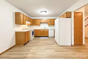 512 Old Indian Trail, DeForest, WI 53532 - Photo 16