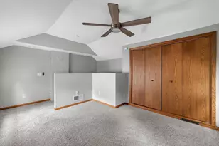 612 S Brooks St, Madison, WI 53715 - Photo 14