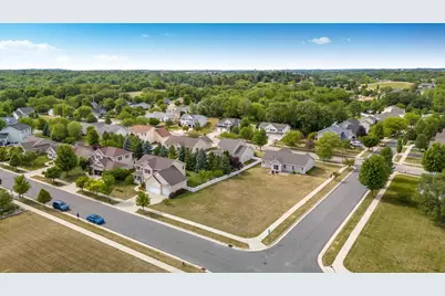 282 Lakeview Drive, Whitewater, WI 53190 - Photo 2