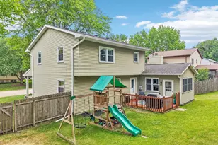 5838 Roanoke Dr, Fitchburg, WI 53719 - Photo 34