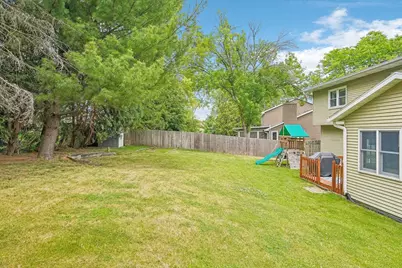 5838 Roanoke Drive, Fitchburg, WI 53719 - Photo 28