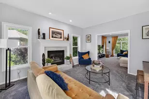 3098 Barrington Hills Ct, Fitchburg, WI 53711 - Photo 4