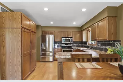 14 Weeping Birch Circle, Madison, WI 53704 - Photo 6