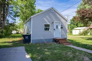 429 West Ave, Mauston, WI 53948 - Photo 1