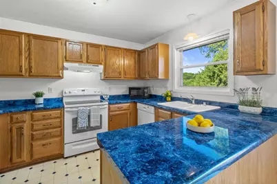 2318 Whitlock Road, Madison, WI 53719 - Photo 2