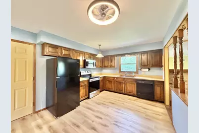928 Columbia Drive, Janesville, WI 53546 - Photo 8