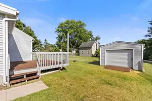 327 N Main St, Pardeeville, WI 53954 - Photo 34