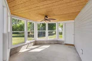 327 N Main St, Pardeeville, WI 53954 - Photo 32