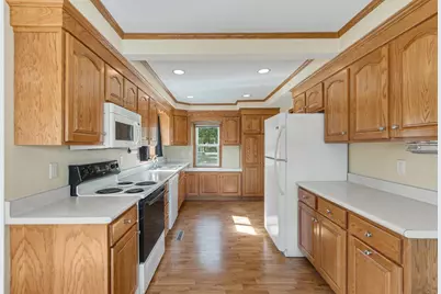 327 N Main Street, Pardeeville, WI 53954 - Photo 6