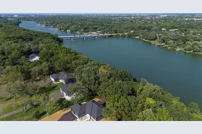 2345 Pow Wow Trail, Beloit, WI 53511 - Photo 4