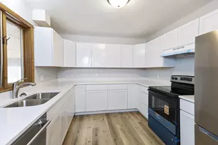 424 S Braun Ave, Jefferson, WI 53549 - Photo 6