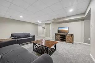 261 Ridgeway Path, Oconomowoc, WI 53066 - Photo 42