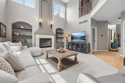 261 Ridgeway Path, Oconomowoc, WI 53066 - Photo 4