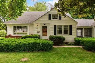 653 Orchard Dr, Madison, WI 53711 - Photo 2