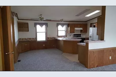 W210N11678 Pinecrest Lane, Germantown, WI 53022 - Photo 4