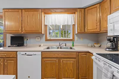 839 Suellen Lane, Portage, WI 53901 - Photo 10