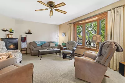 839 Suellen Lane, Portage, WI 53901 - Photo 4